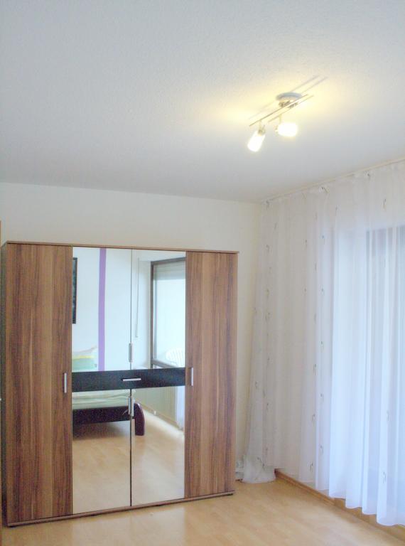 Appartement Julija Baden-Baden Oda fotoğraf